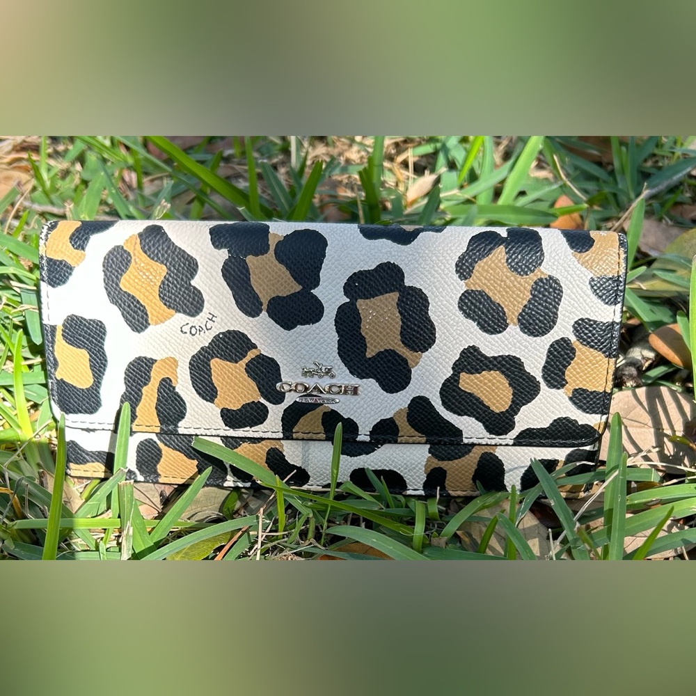 Rare Coach Black and Tan Leopard Print Wallet